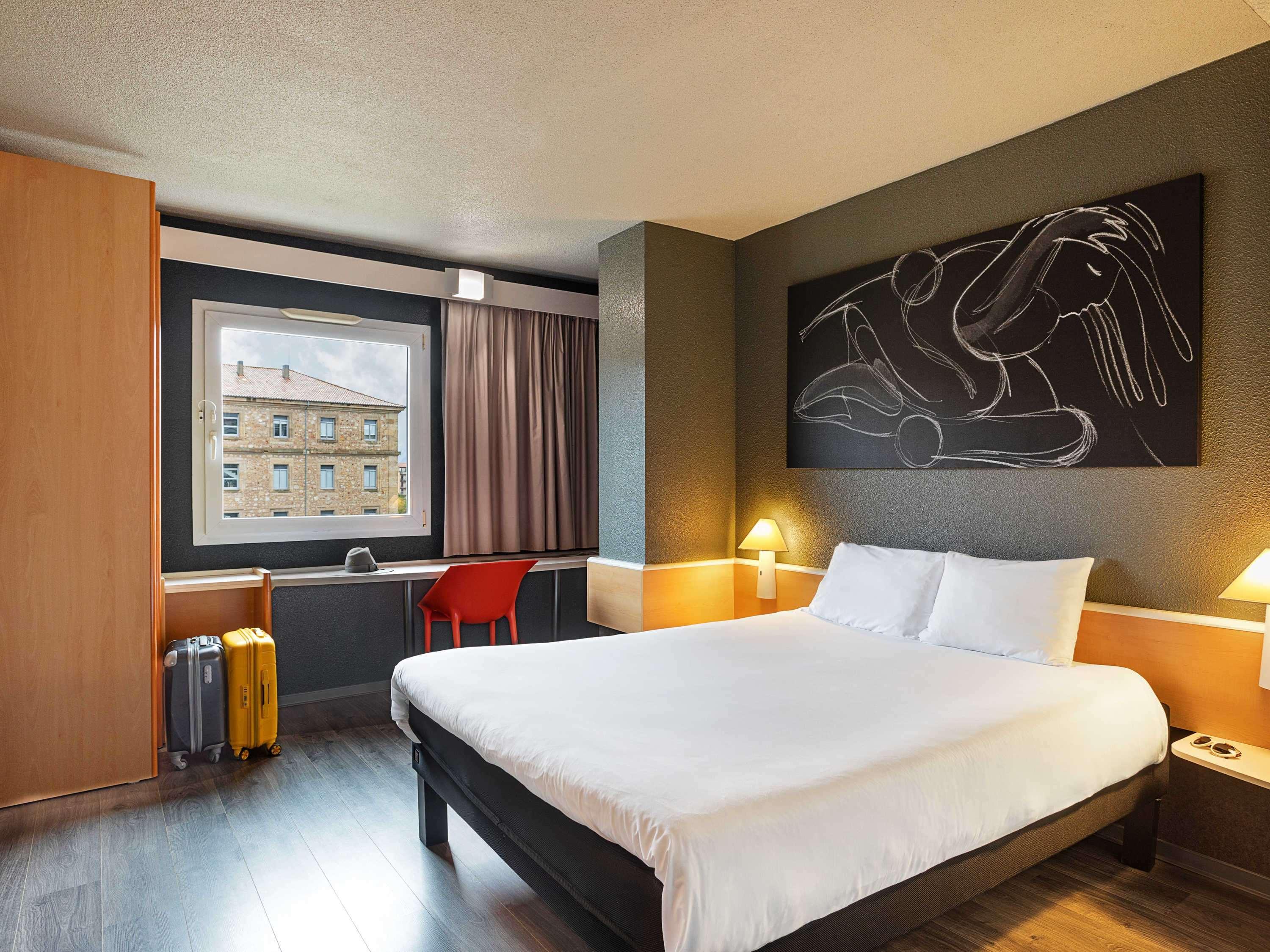 Ibis Salamanca Bagian luar foto
