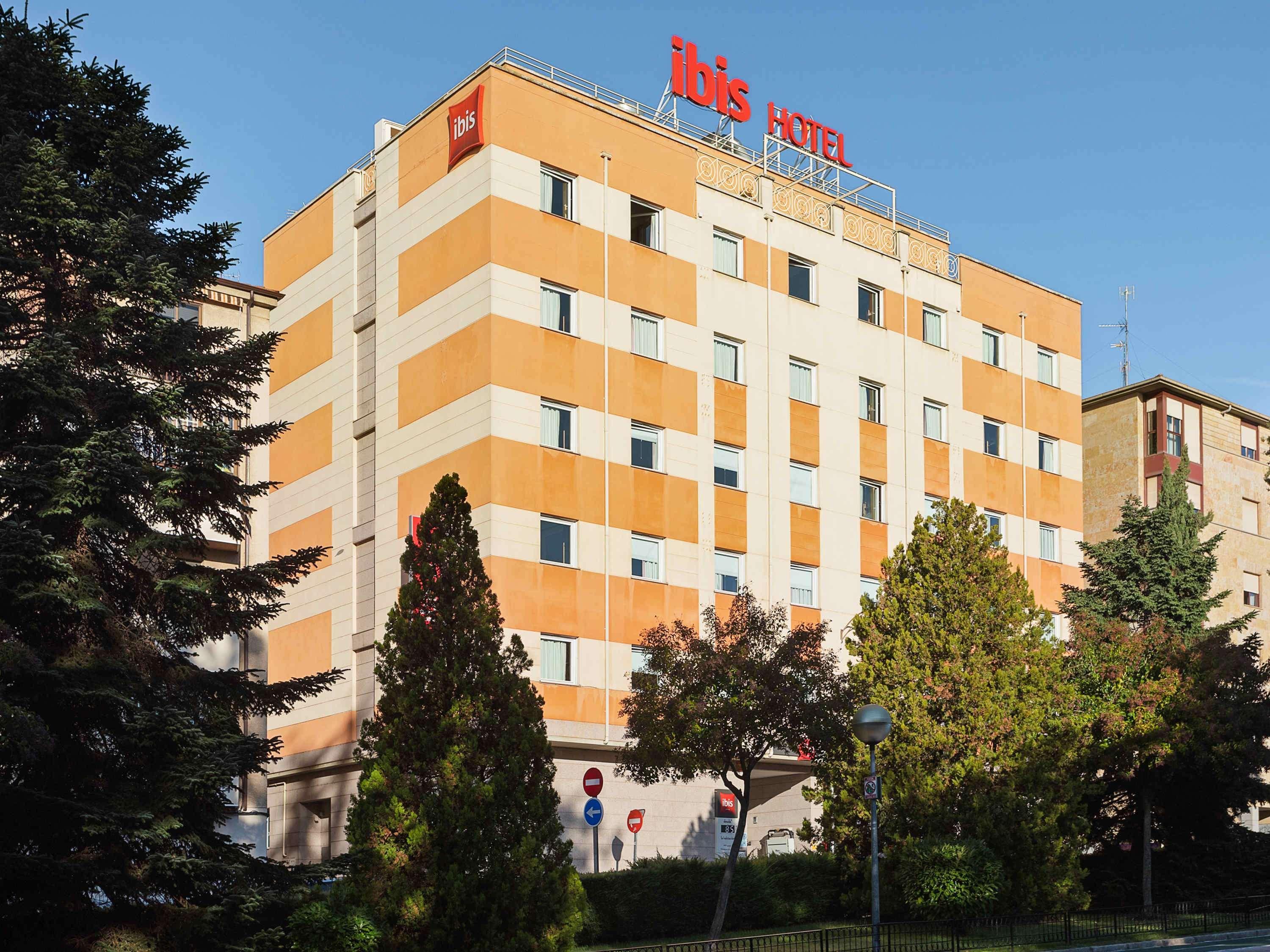 Ibis Salamanca Bagian luar foto