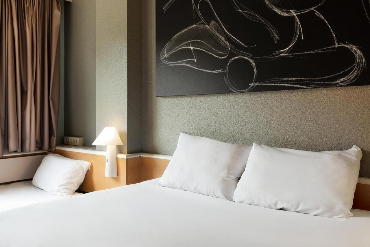 Ibis Salamanca Bagian luar foto