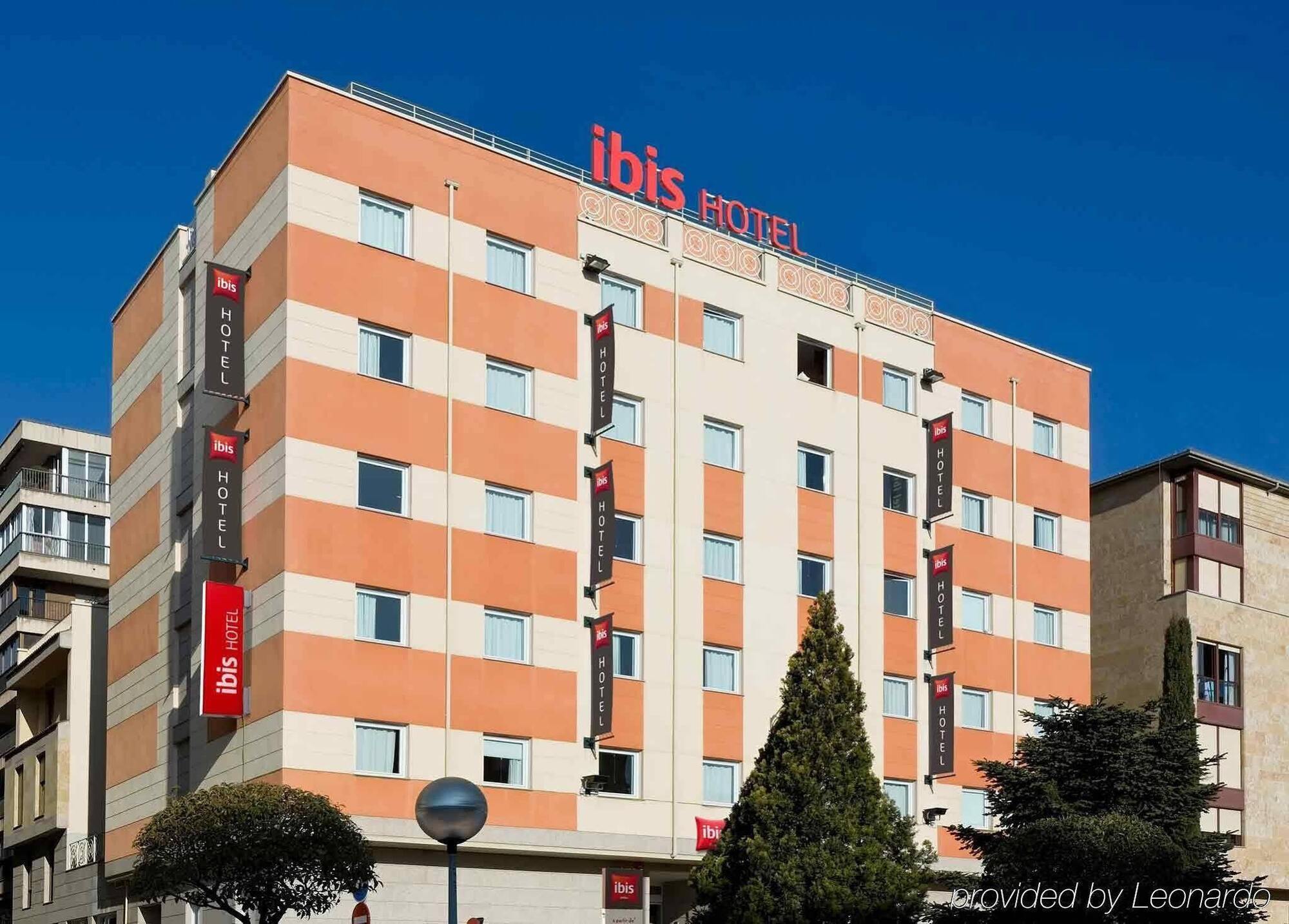 Ibis Salamanca Bagian luar foto